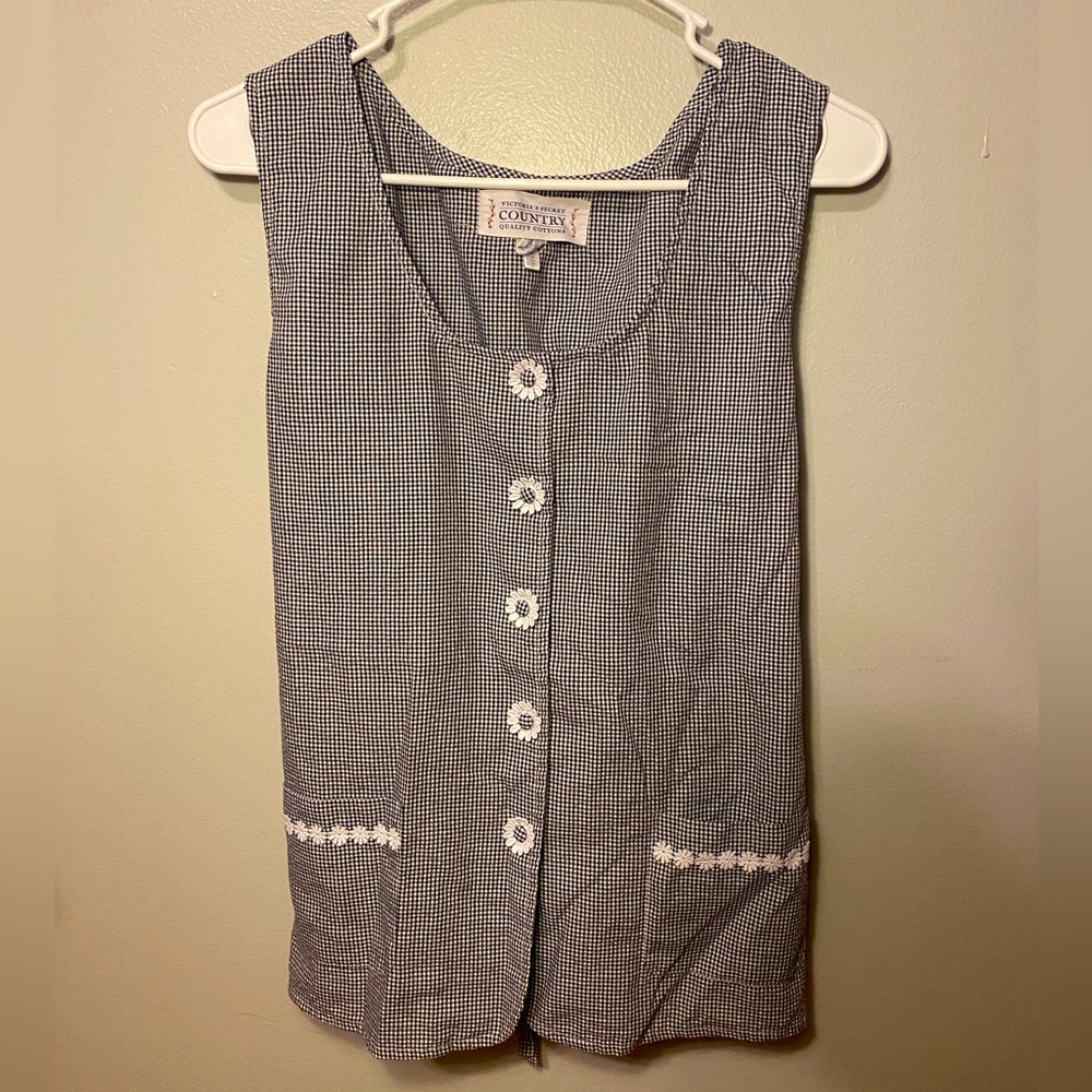 Vintage Victoria’s Secret sleep set. Size large